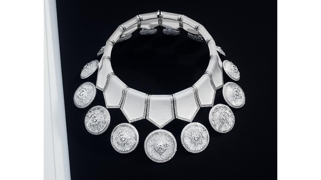 “Les Médailles” is a necklace comprised of 15 pendants. Boucheron Power of Couture Medallion